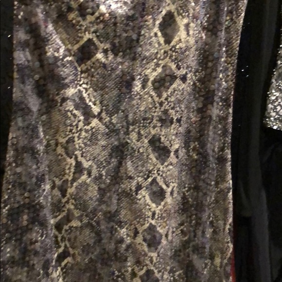Bebe Moda Stretchy python AB sequins one shoulder 🤩 SC5 - Picture 8 of 9